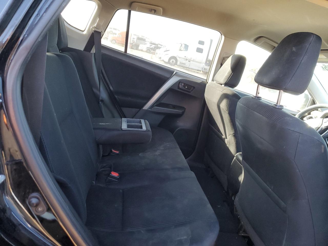 2017 Toyota RAV 4 - Image 11
