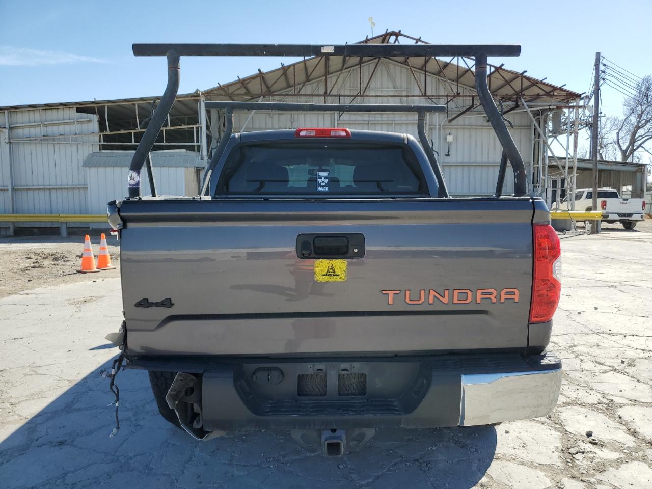 2016 Toyota Tundra - Image 6