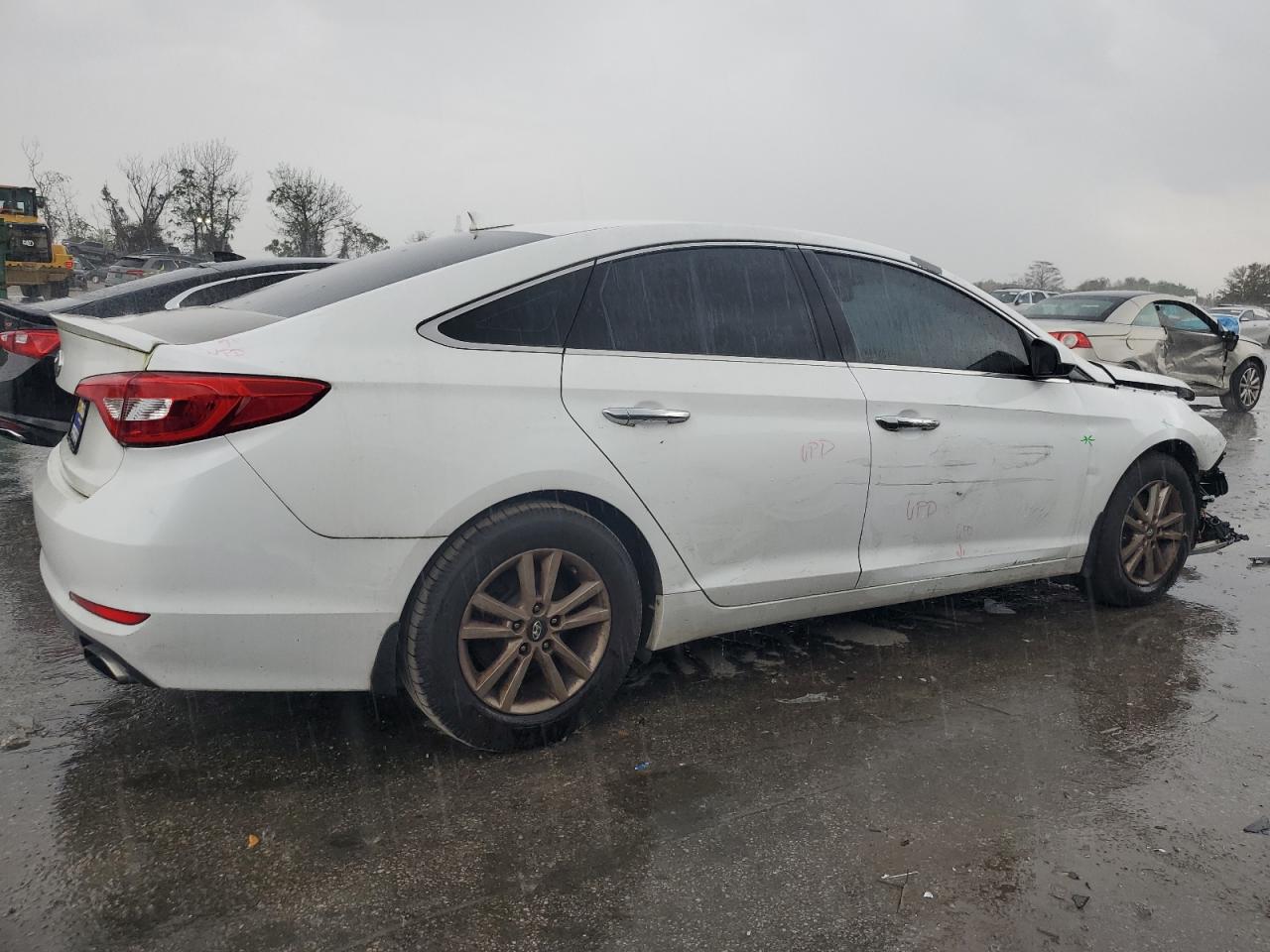 2015 Hyundai Sonata - Image 3