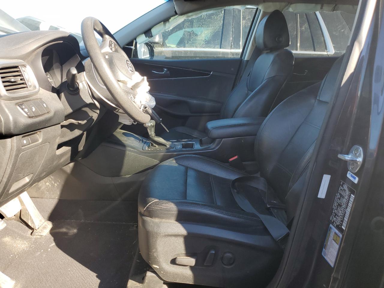 2019 Kia Sorento - Image 7
