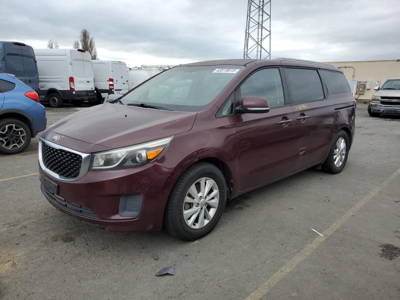 2016 Kia Sedona Lx للبيع في Hayward، CA - Minor Dent/Scratches