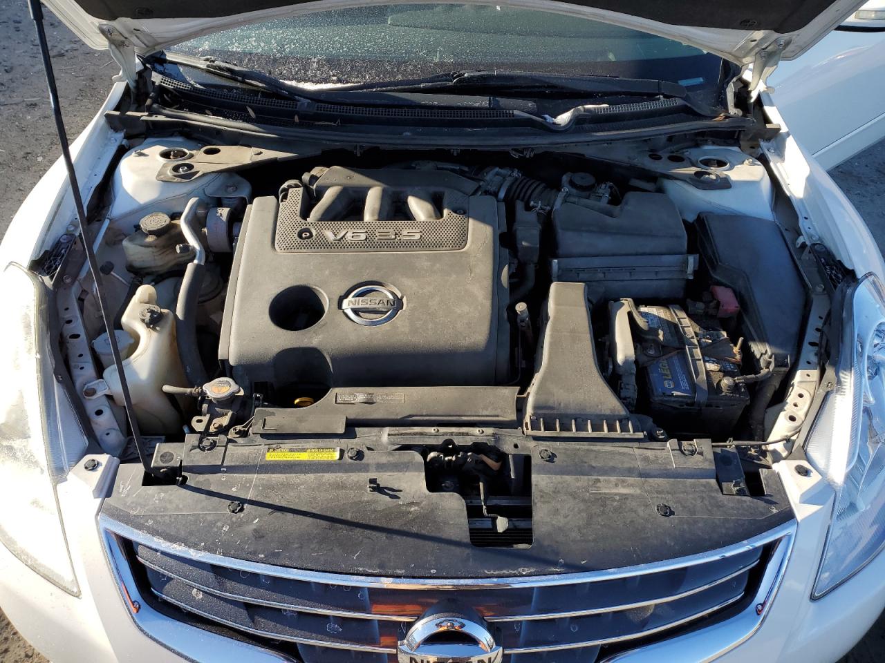 2010 Nissan Altima - Image 11