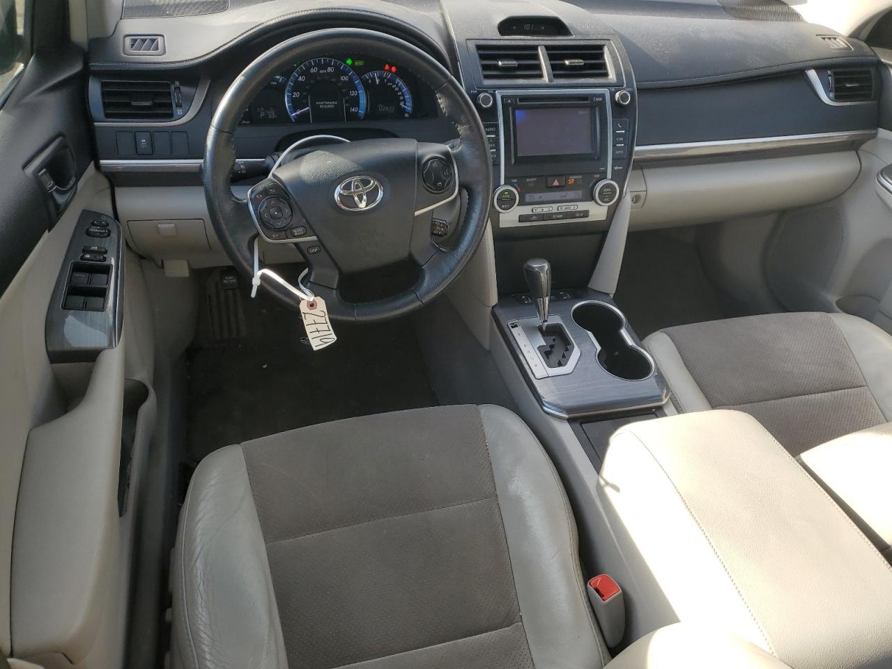 2012 Toyota Camry - Image 8