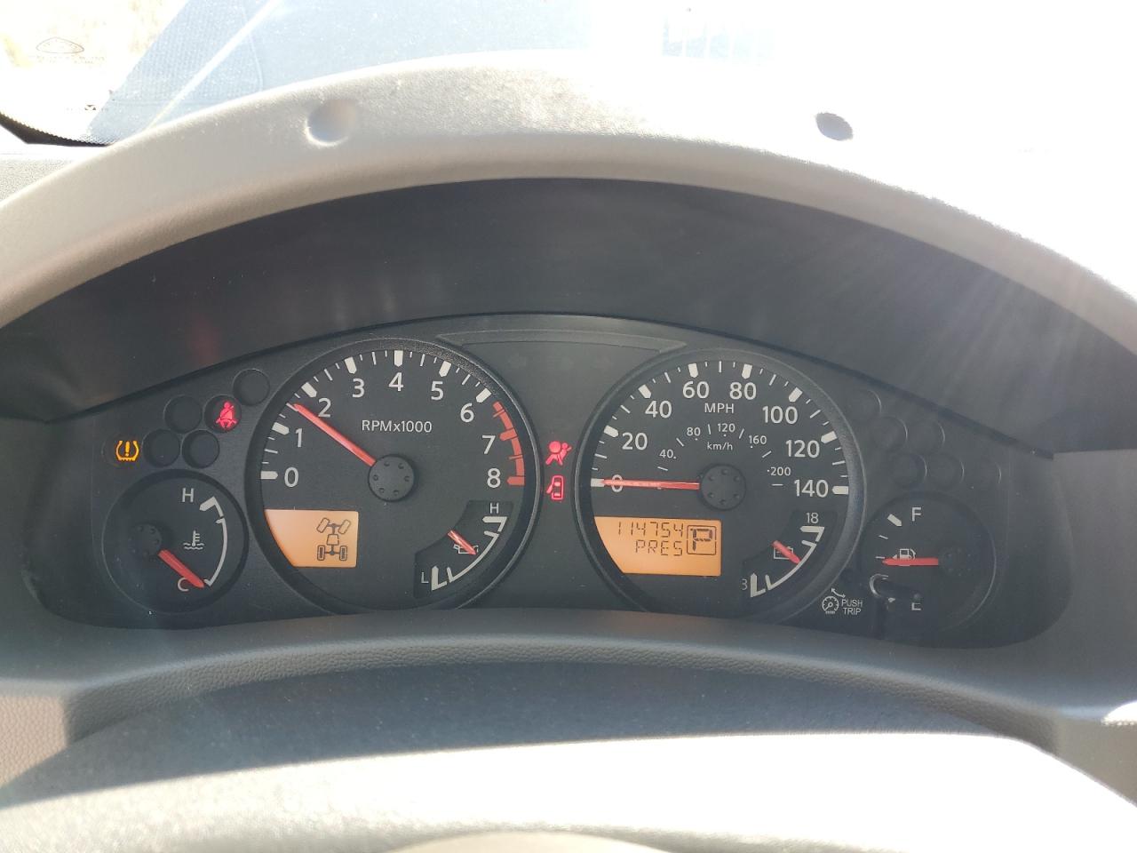 2011 Nissan XTerra - Image 9