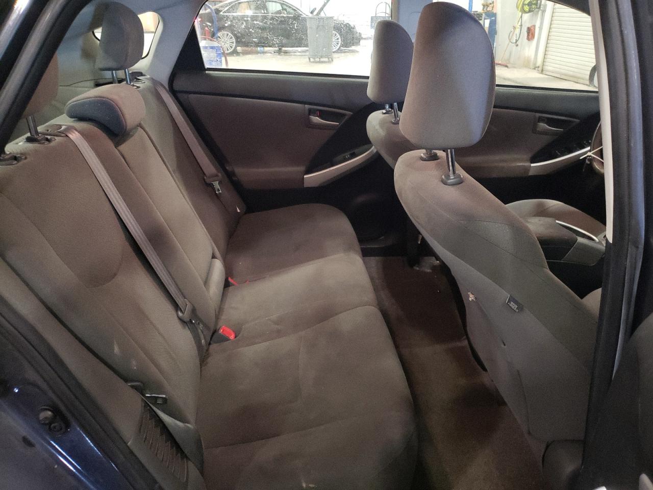 2012 Toyota Prius - Image 10