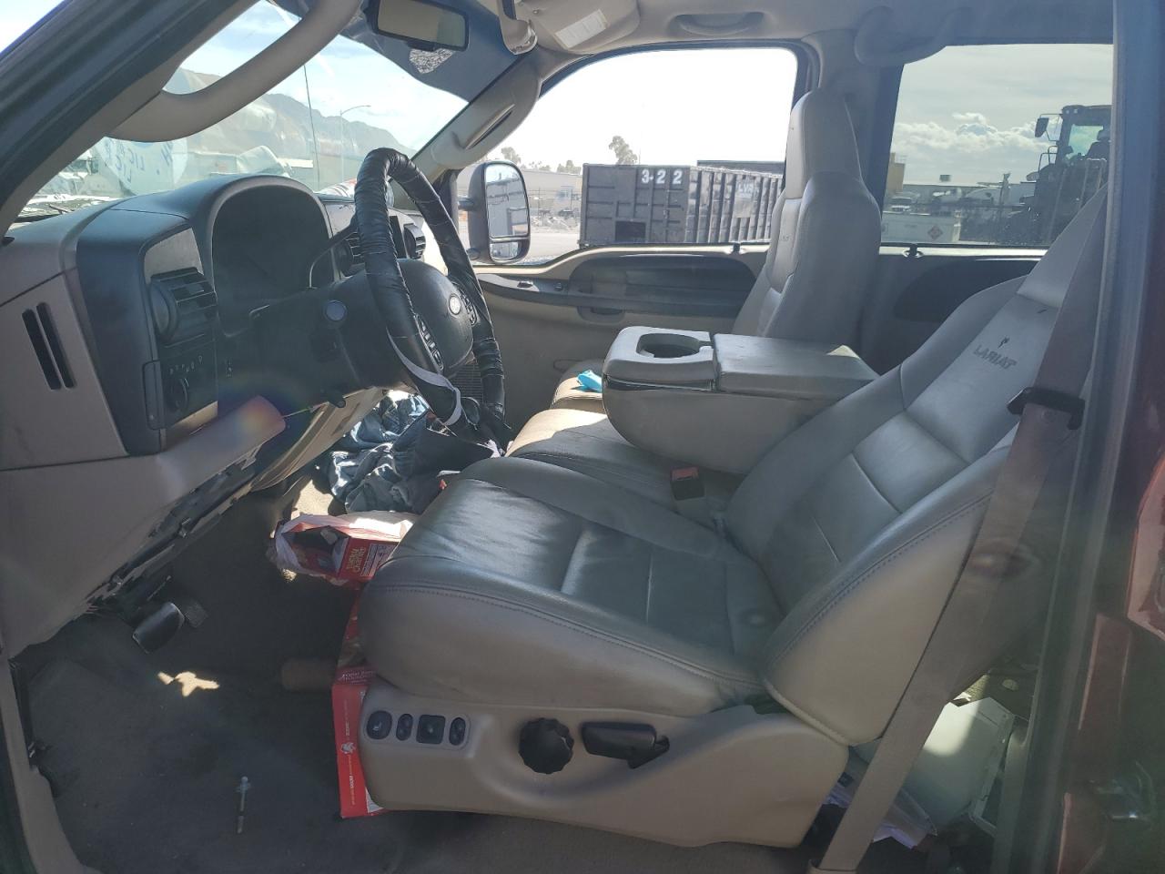 2006 Ford F350 - Image 7