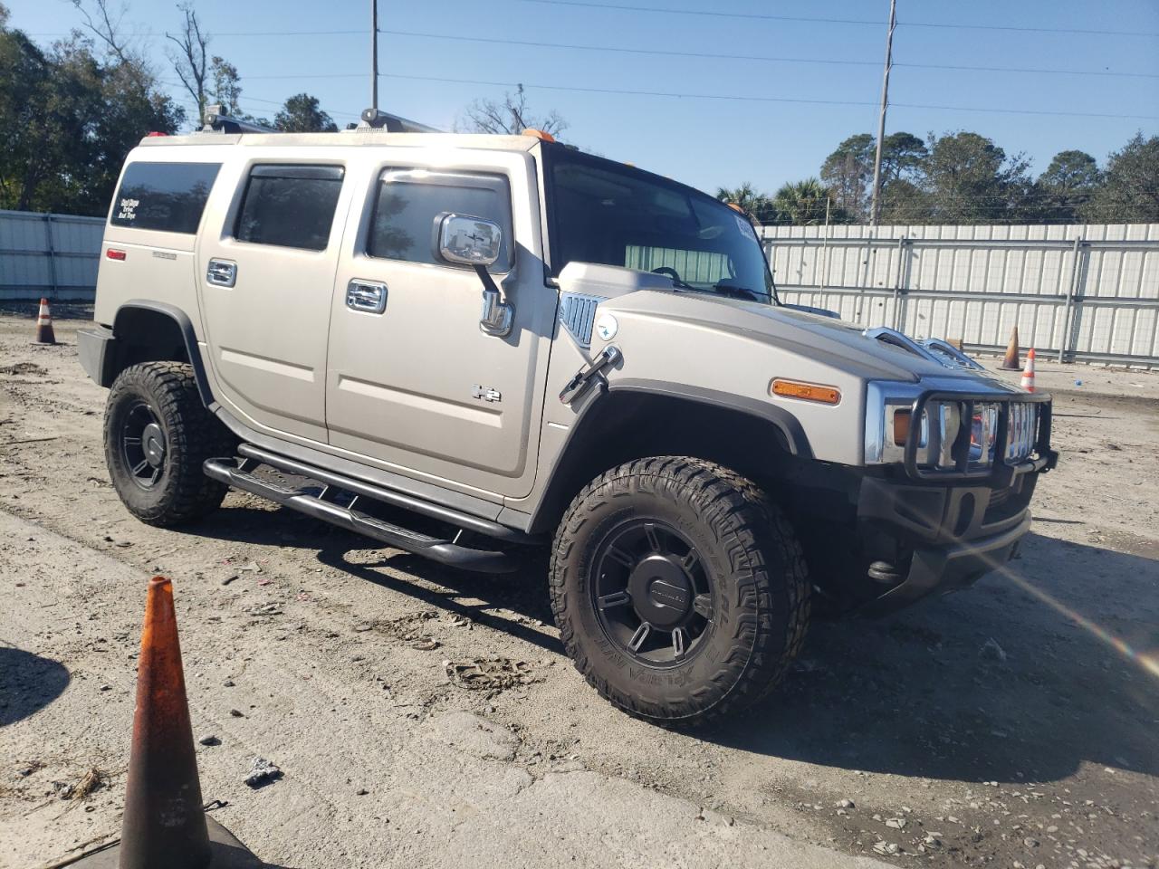 2003 Hummer H2 - Image 4