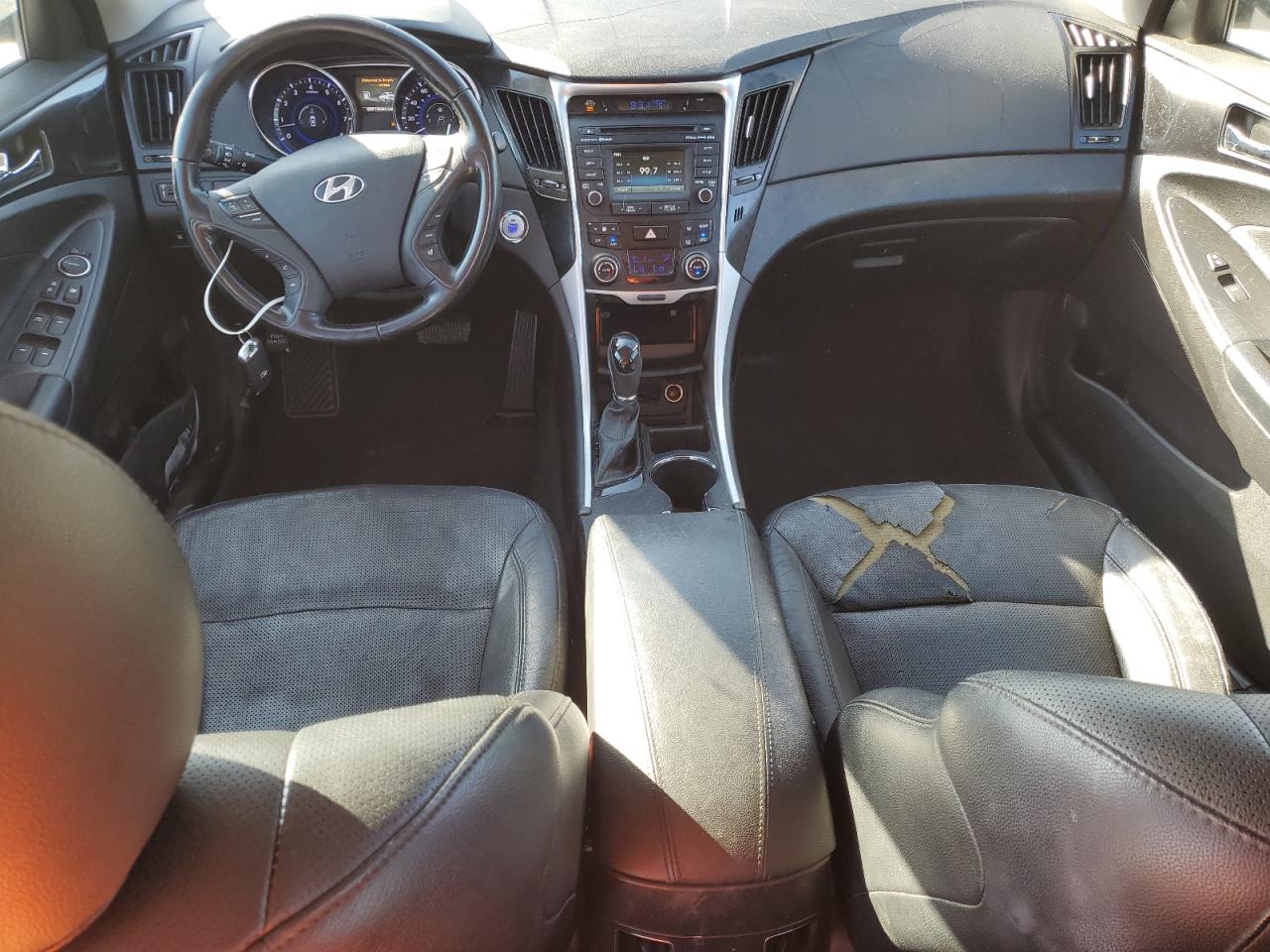 2014 Hyundai Sonata - Image 8