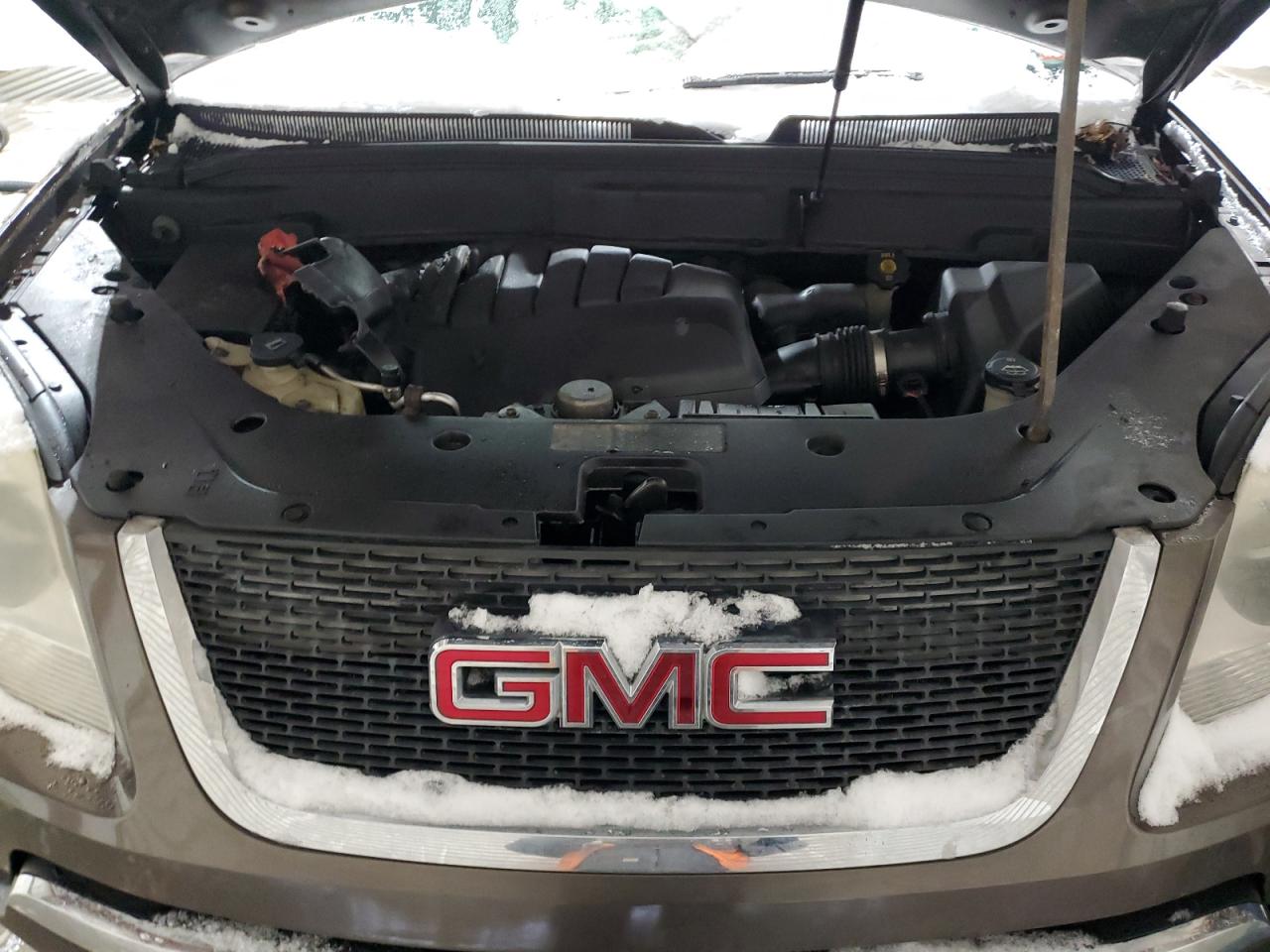 2011 GMC Acadia - Image 12