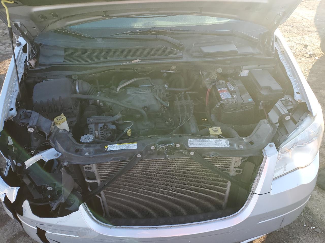 2010 Chrysler Town & Country - Image 12