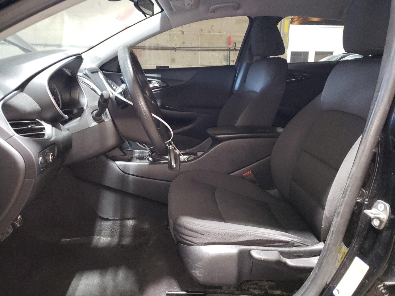2017 Chevrolet Malibu - Image 7