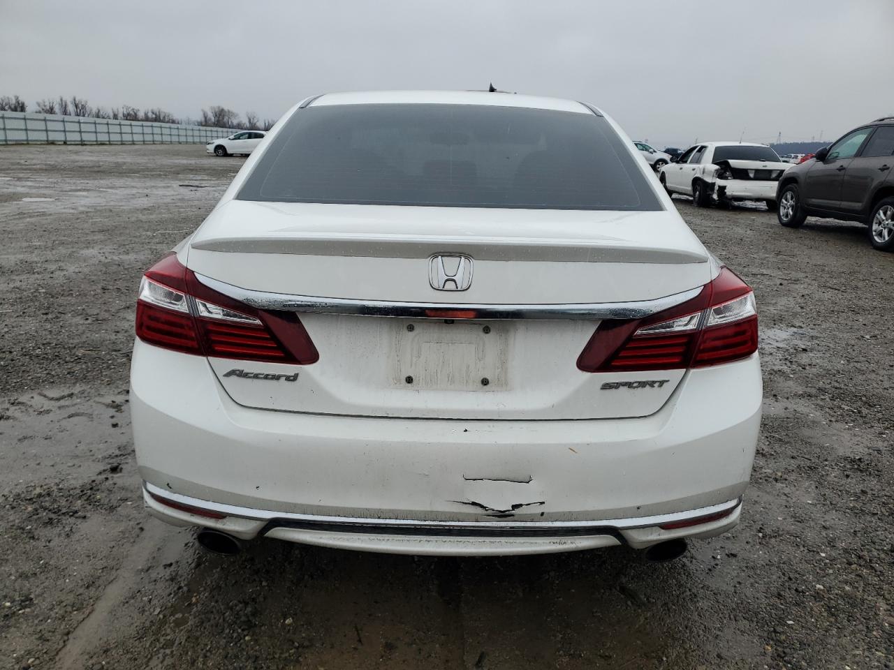 2017 Honda Accord - Image 6