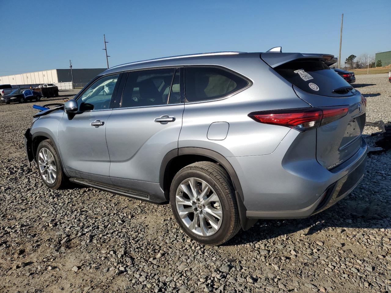 2020 Toyota Highlander - Image 2
