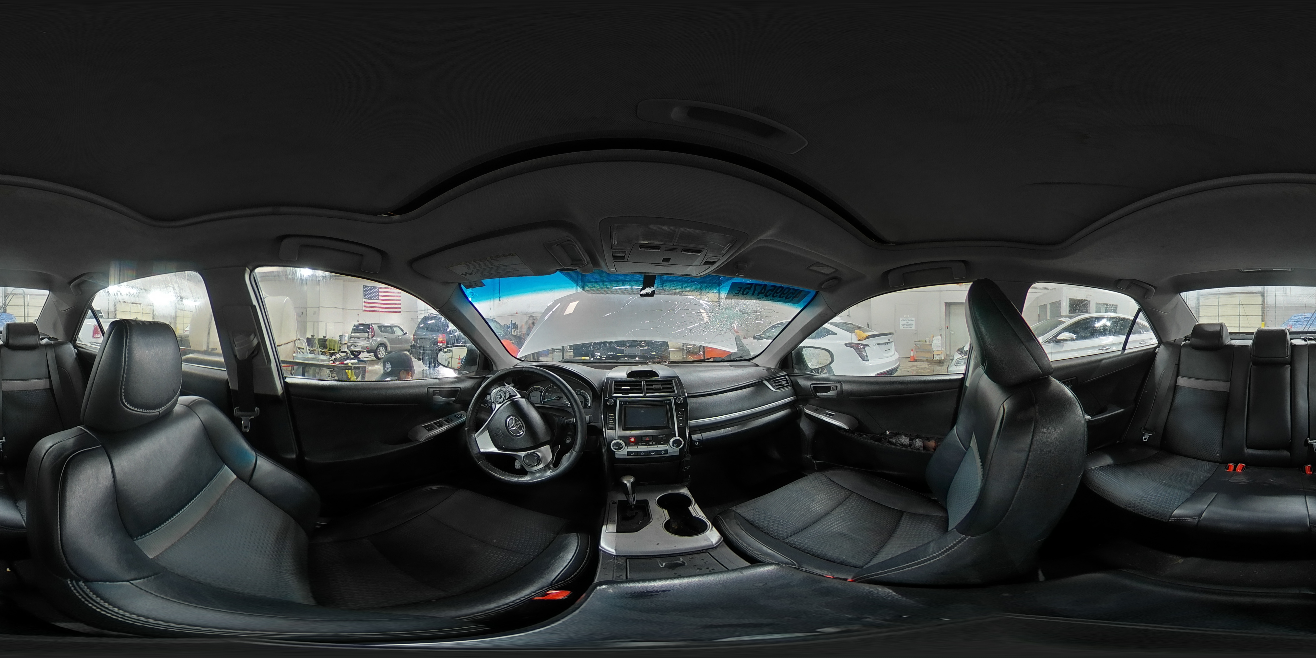 2012 Toyota Camry - Image 15