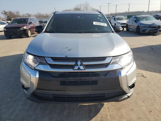  MITSUBISHI OUTLANDER 2018 Сріблястий