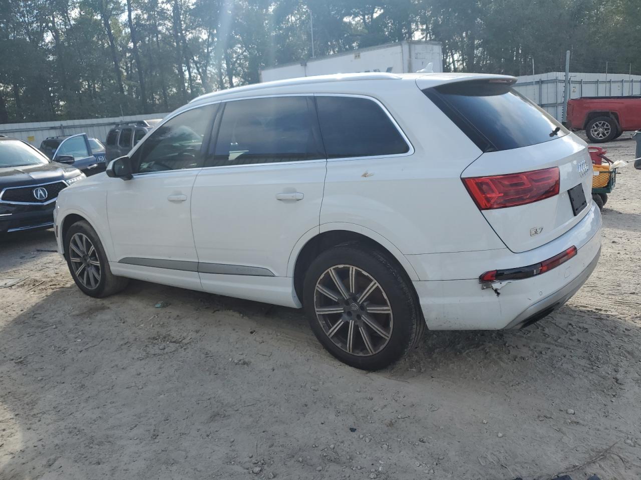 2017 Audi Q7 - Image 2