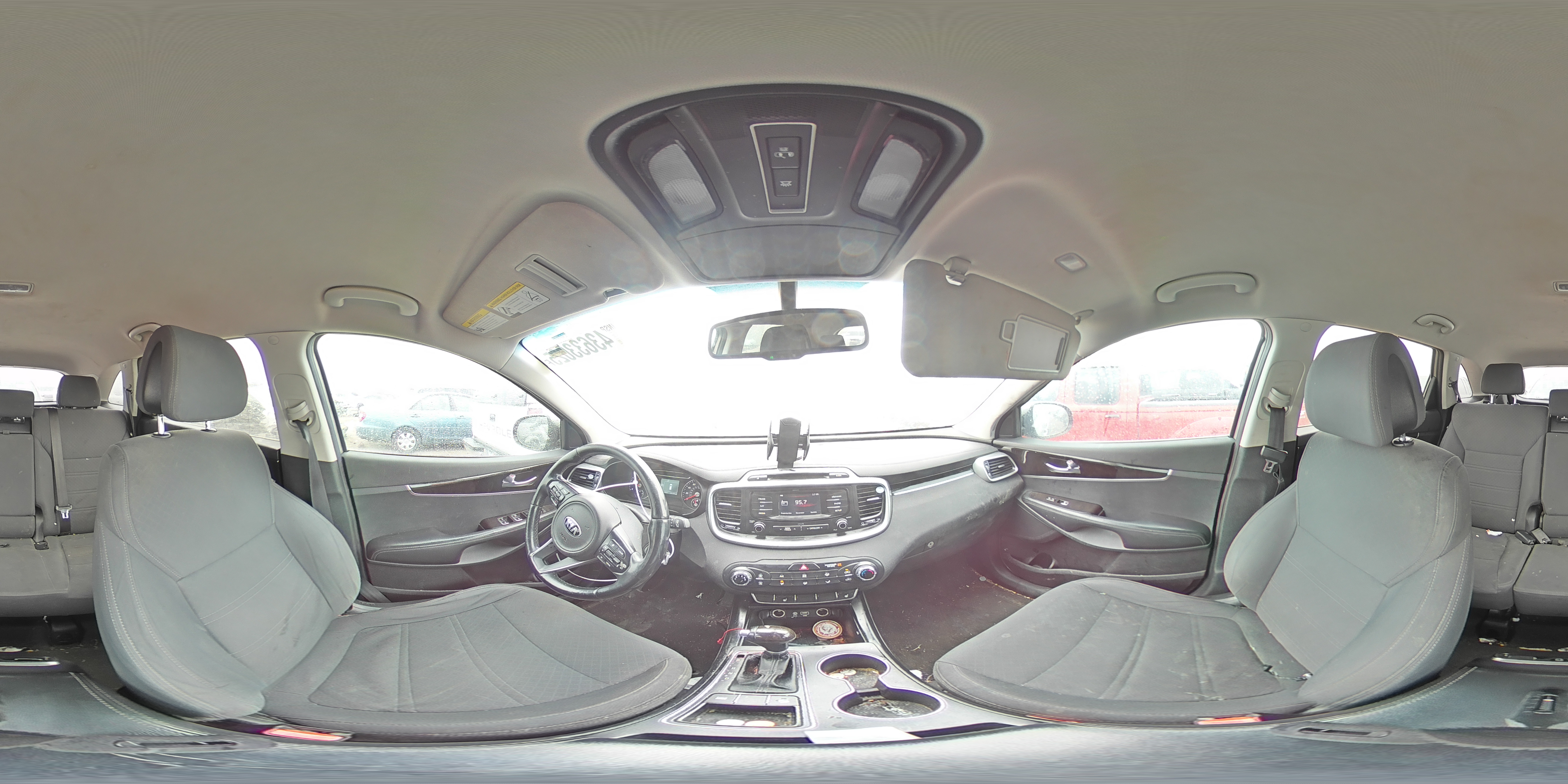 2016 Kia Sorento - Image 12