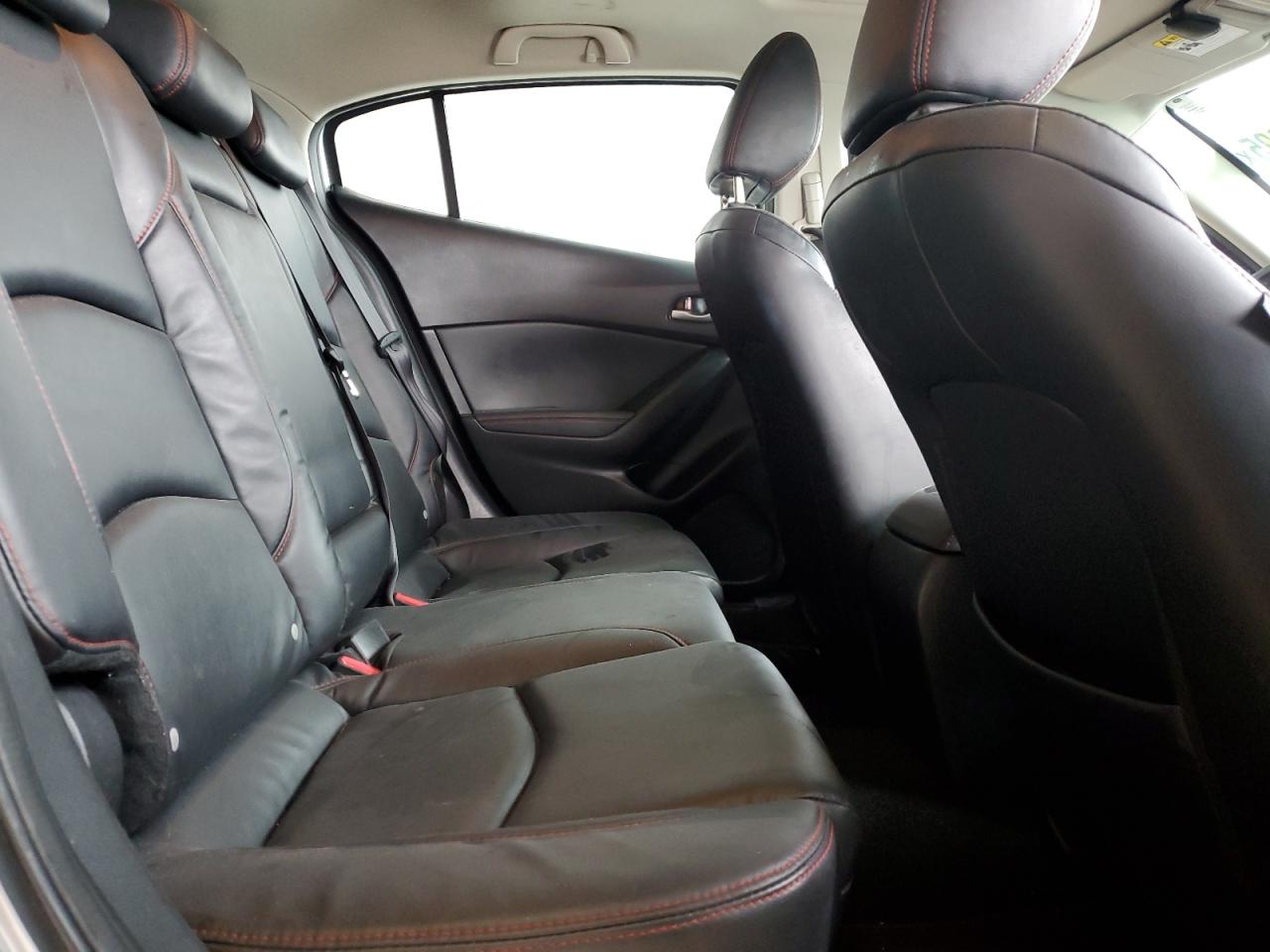 2014 Mazda 3 - Image 10