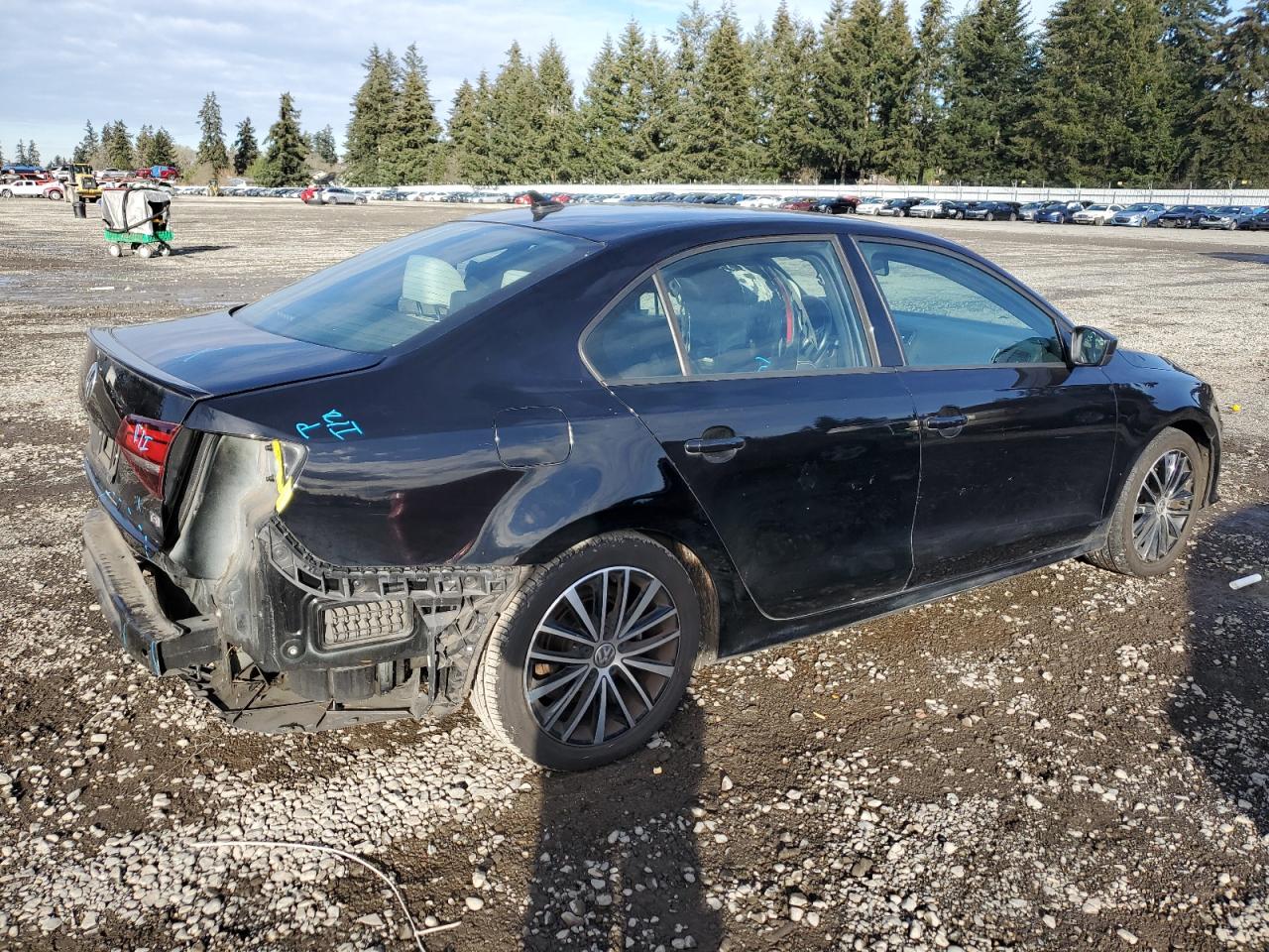 2016 Volkswagen Jetta - Image 3