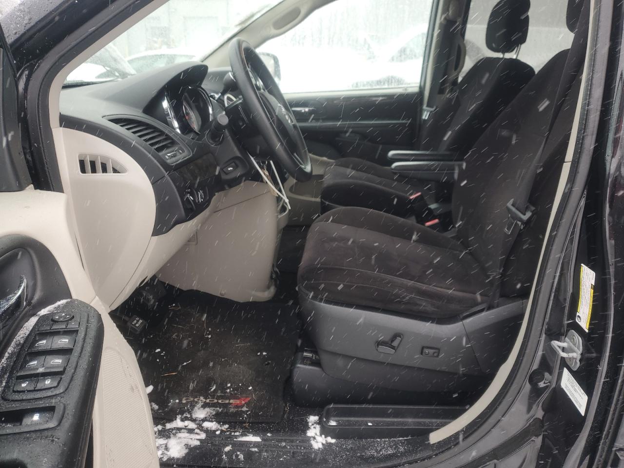 2011 Dodge Caravan - Image 7