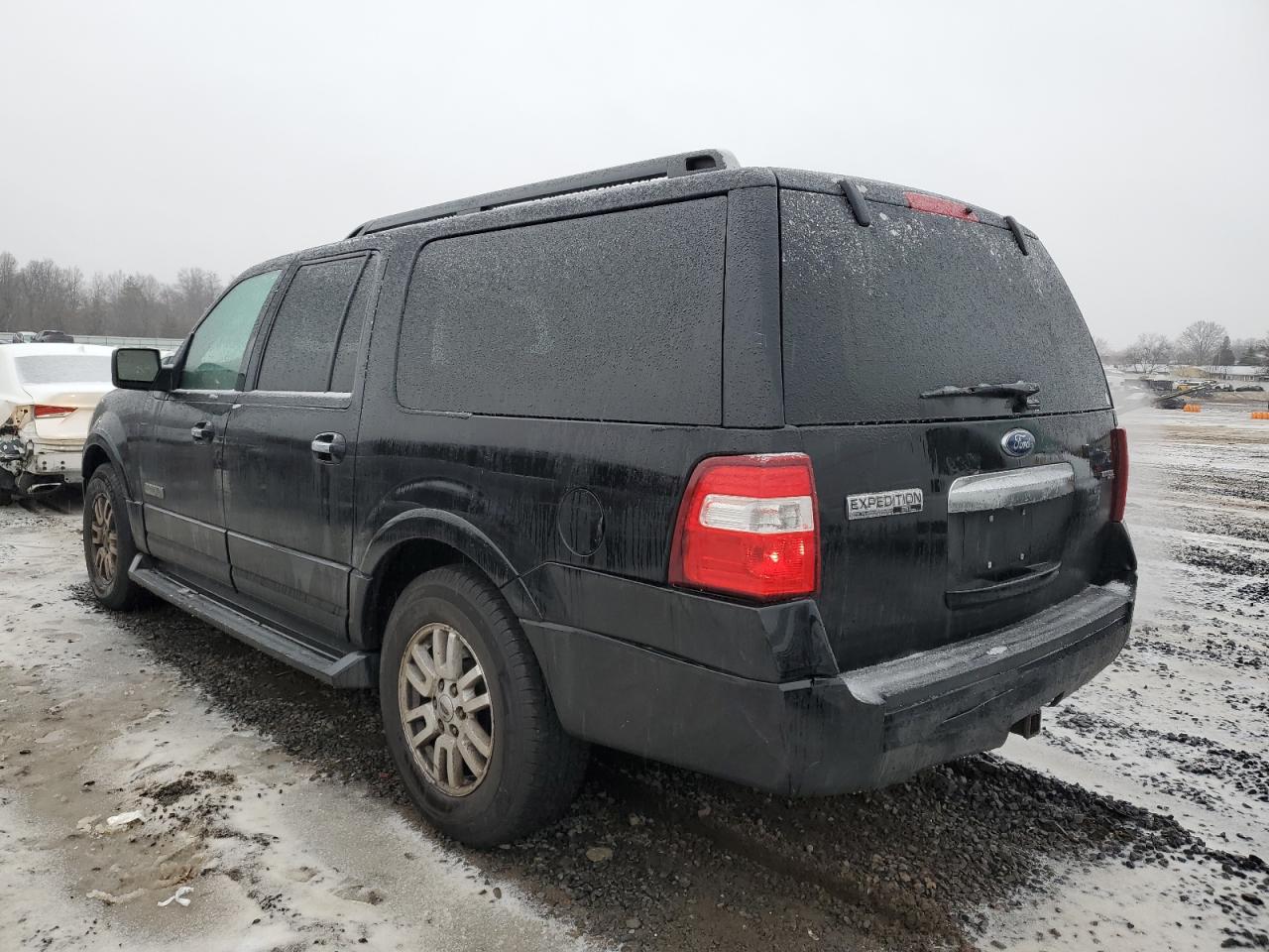 2008 Ford Expedition - Image 2
