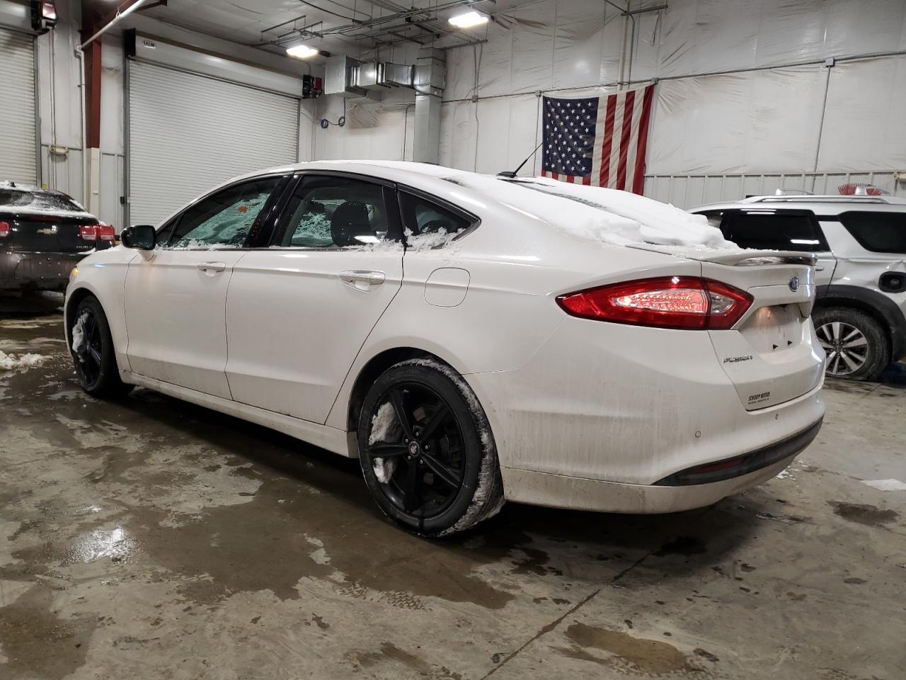 2016 Ford Fusion - Image 2