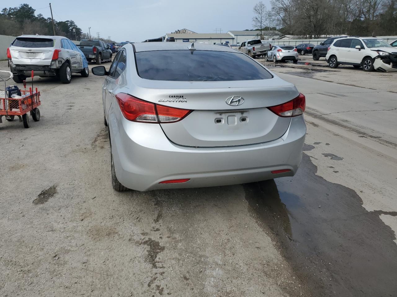 2012 Hyundai Elantra - Image 6