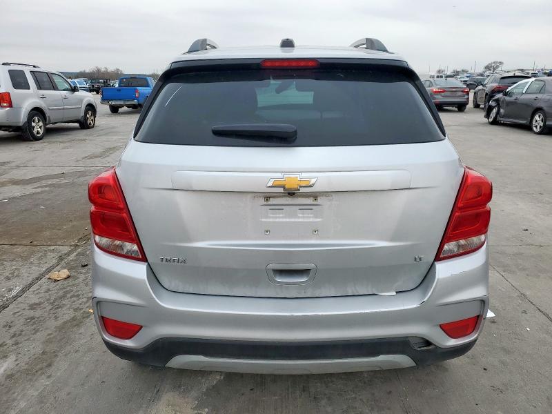  CHEVROLET TRAX 2020 Серебристый