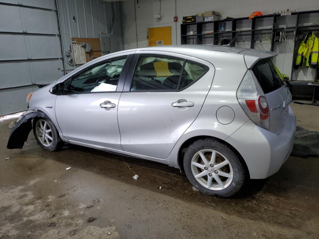 2012 Toyota Prius - Image 2