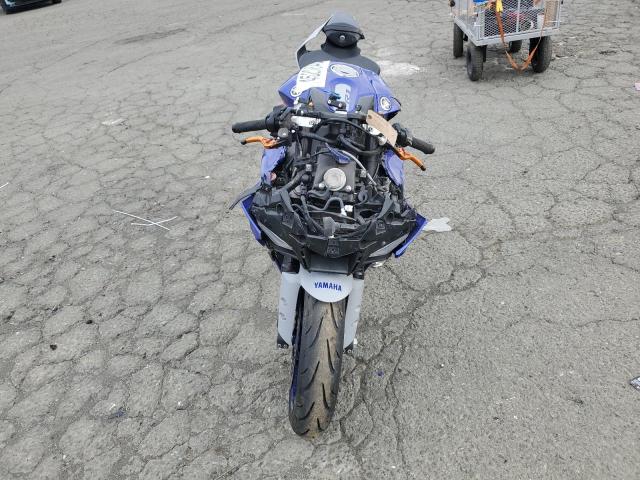 2020 YAMAHA YZFR1 