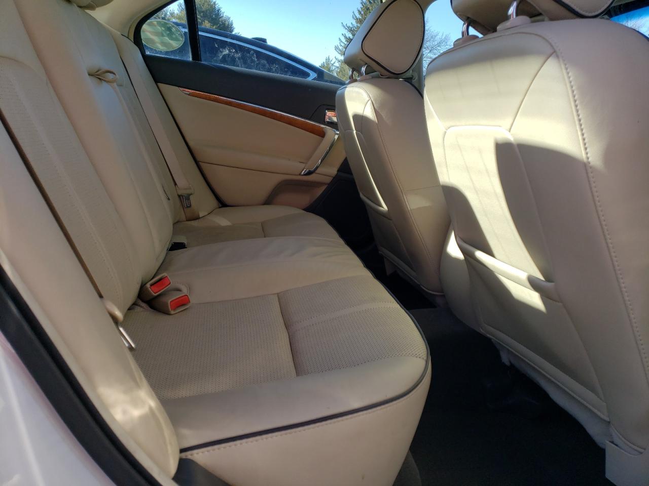 2011 Lincoln MKZ - Image 10