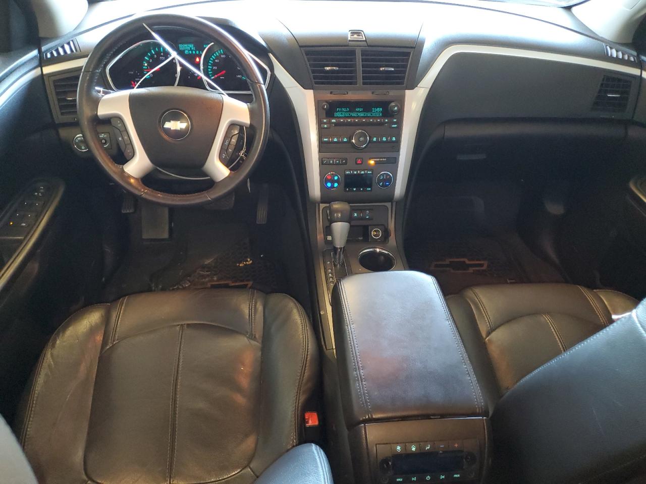 2010 Chevrolet Traverse - Image 8