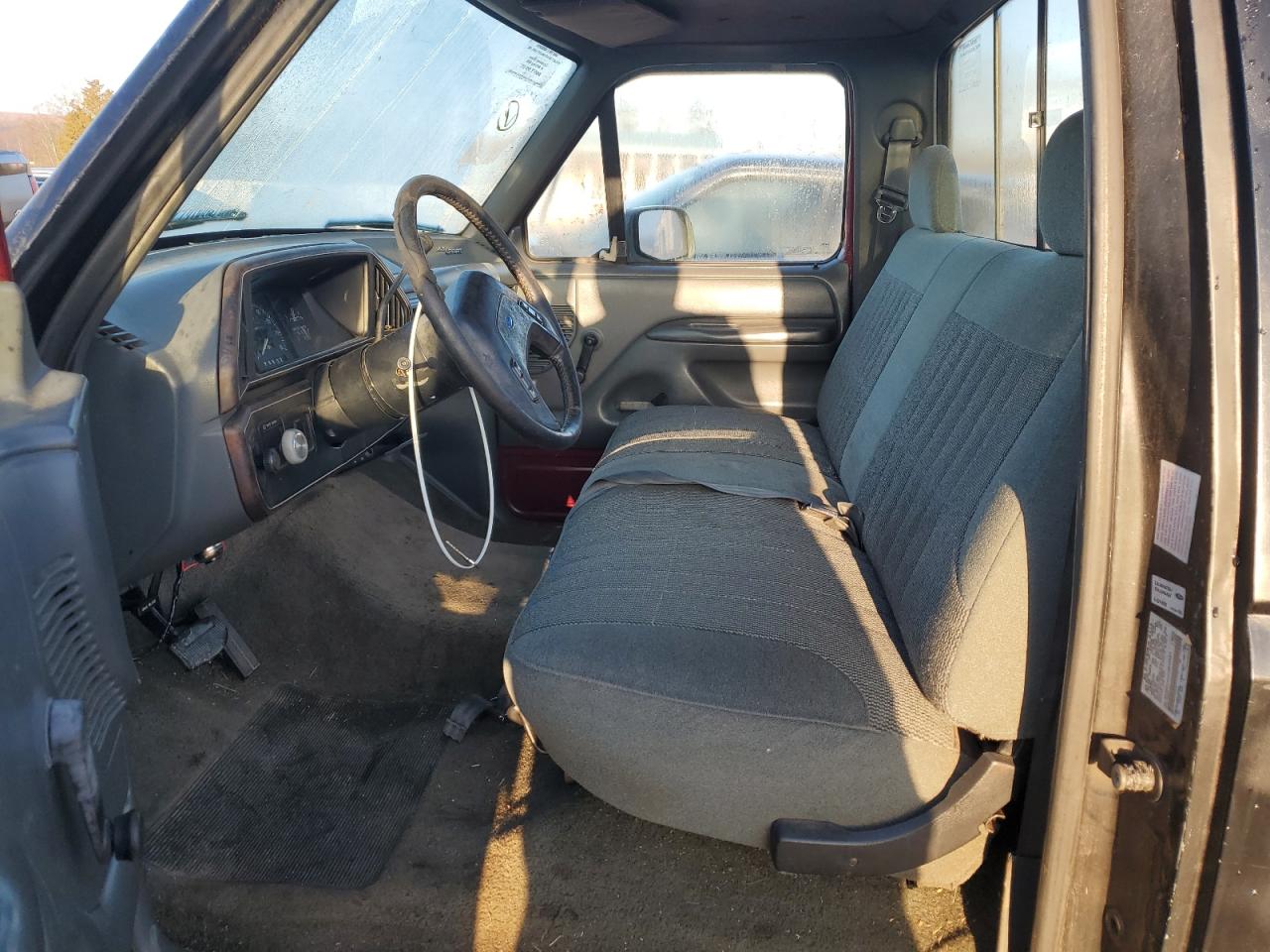 1990 Ford F-150 - Image 7
