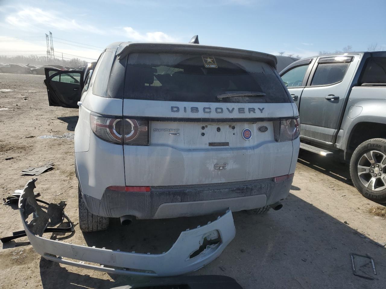 2017 Land Rover Discovery - Image 6