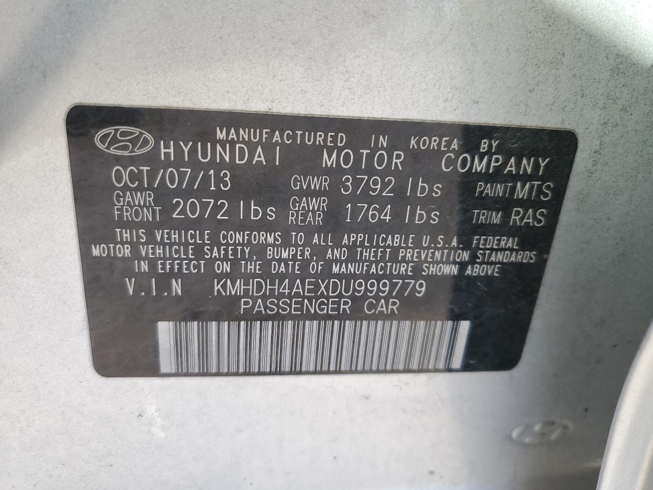 2013 Hyundai Elantra - Image 15