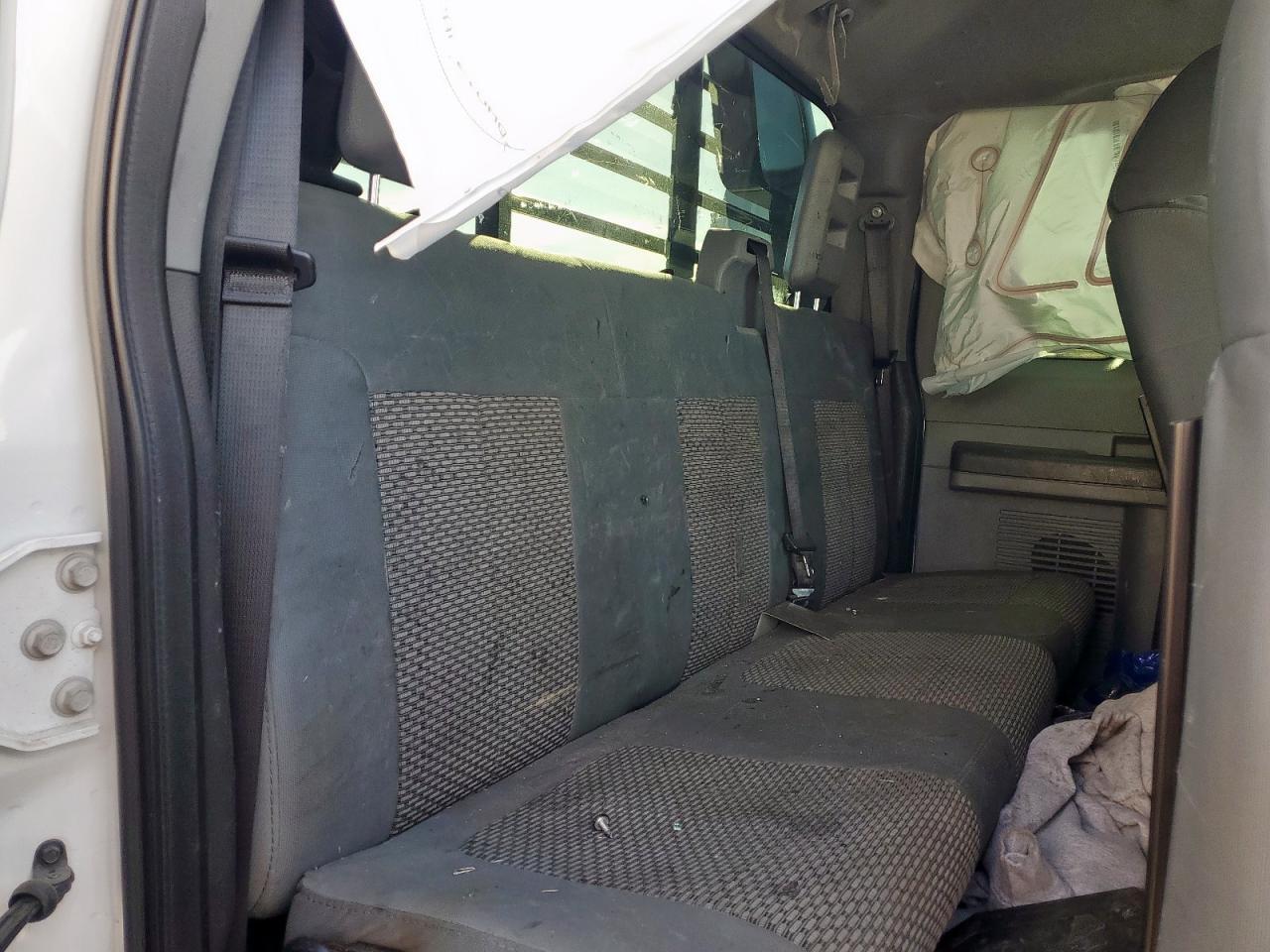 2011 Ford F350 - Image 10
