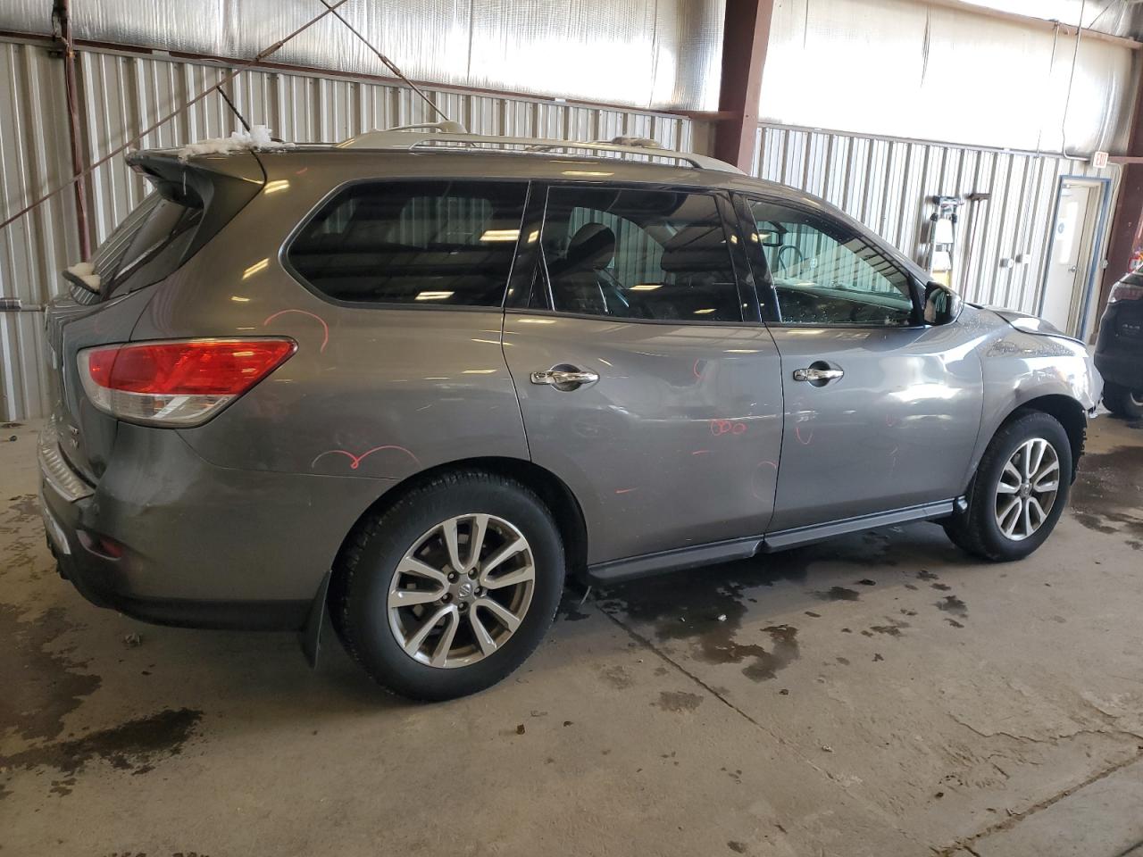 2015 Nissan Pathfinder - Image 3