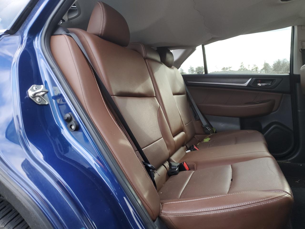 2017 Subaru Outback - Image 10