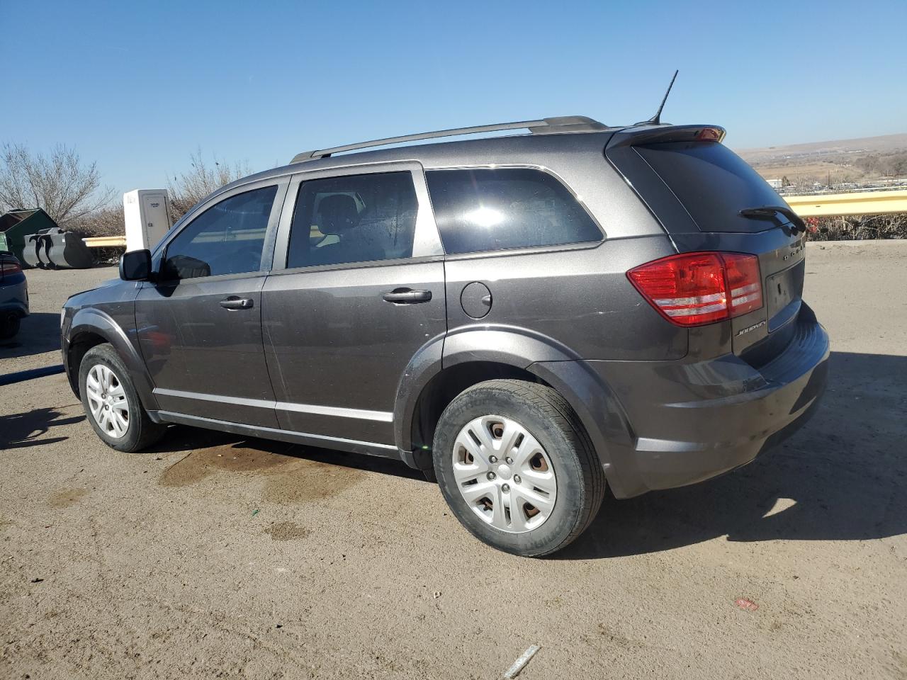 2017 Dodge Journey - Image 2