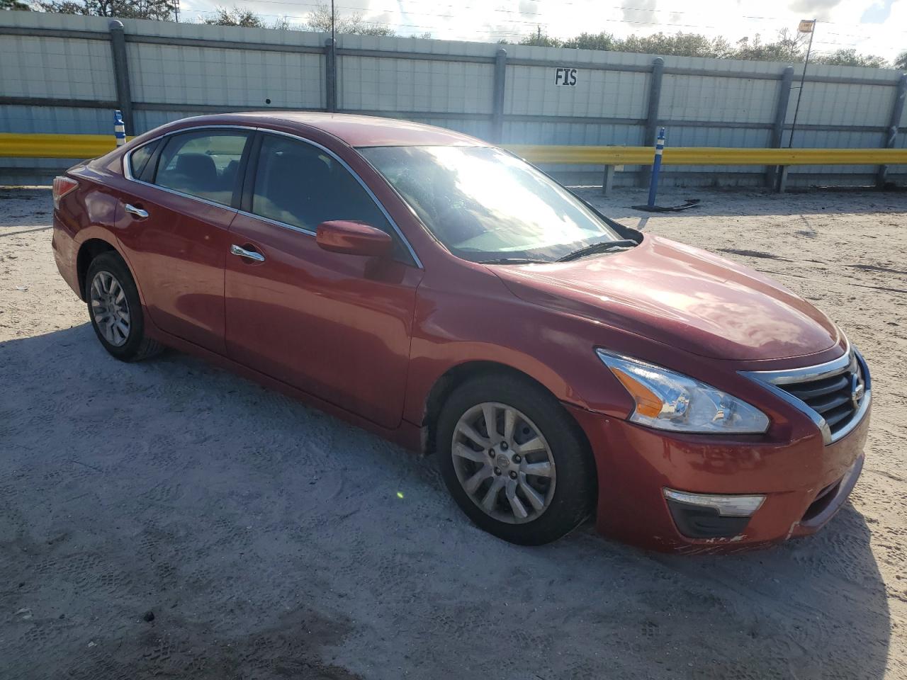 2015 Nissan Altima - Image 4
