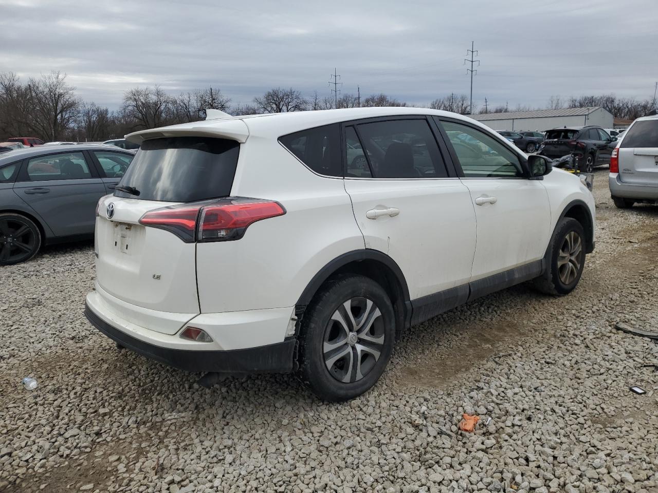 2018 Toyota RAV 4 - Image 3