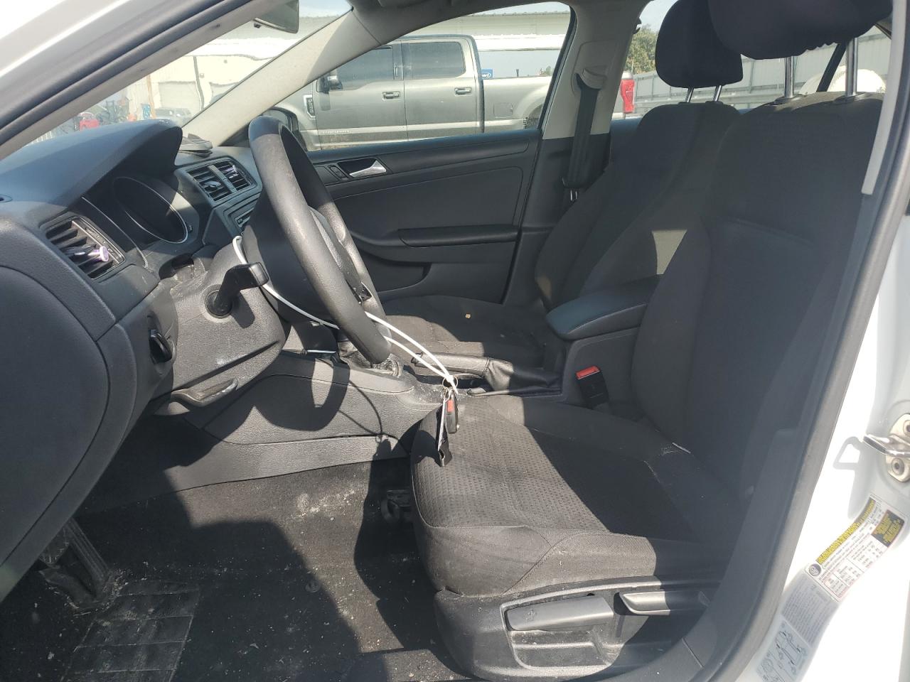 2015 Volkswagen Jetta - Image 7