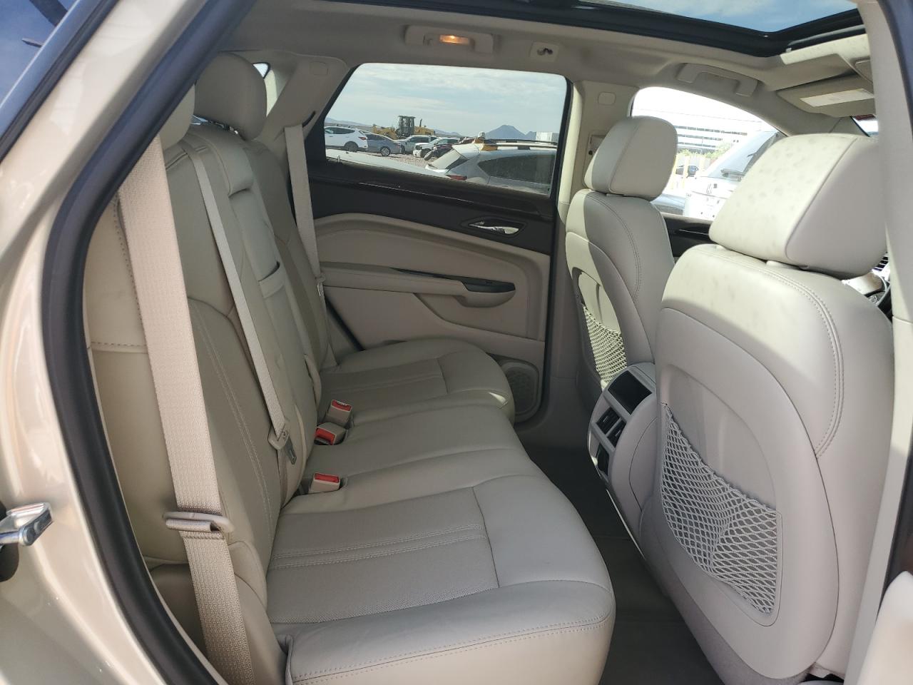 2016 Cadillac SRX - Image 10