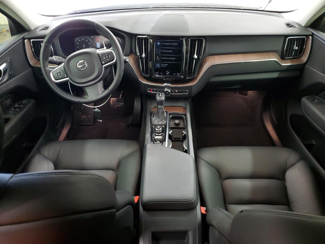 2021 Volvo XC60 - Image 8