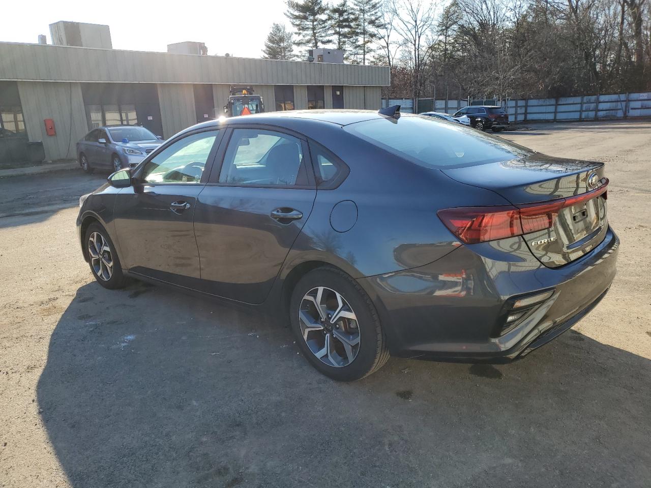 2021 Kia Forte - Image 2