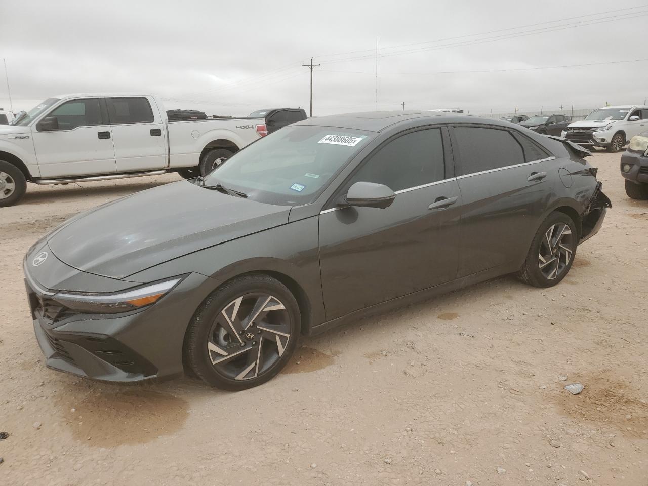 2024 Hyundai Elantra - Image 1