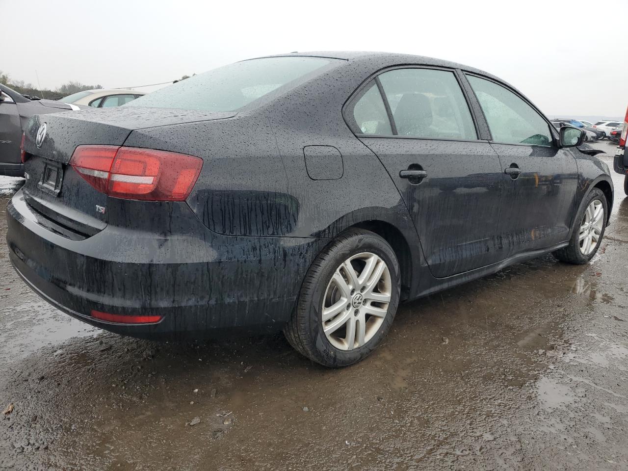 2018 Volkswagen Jetta - Image 3