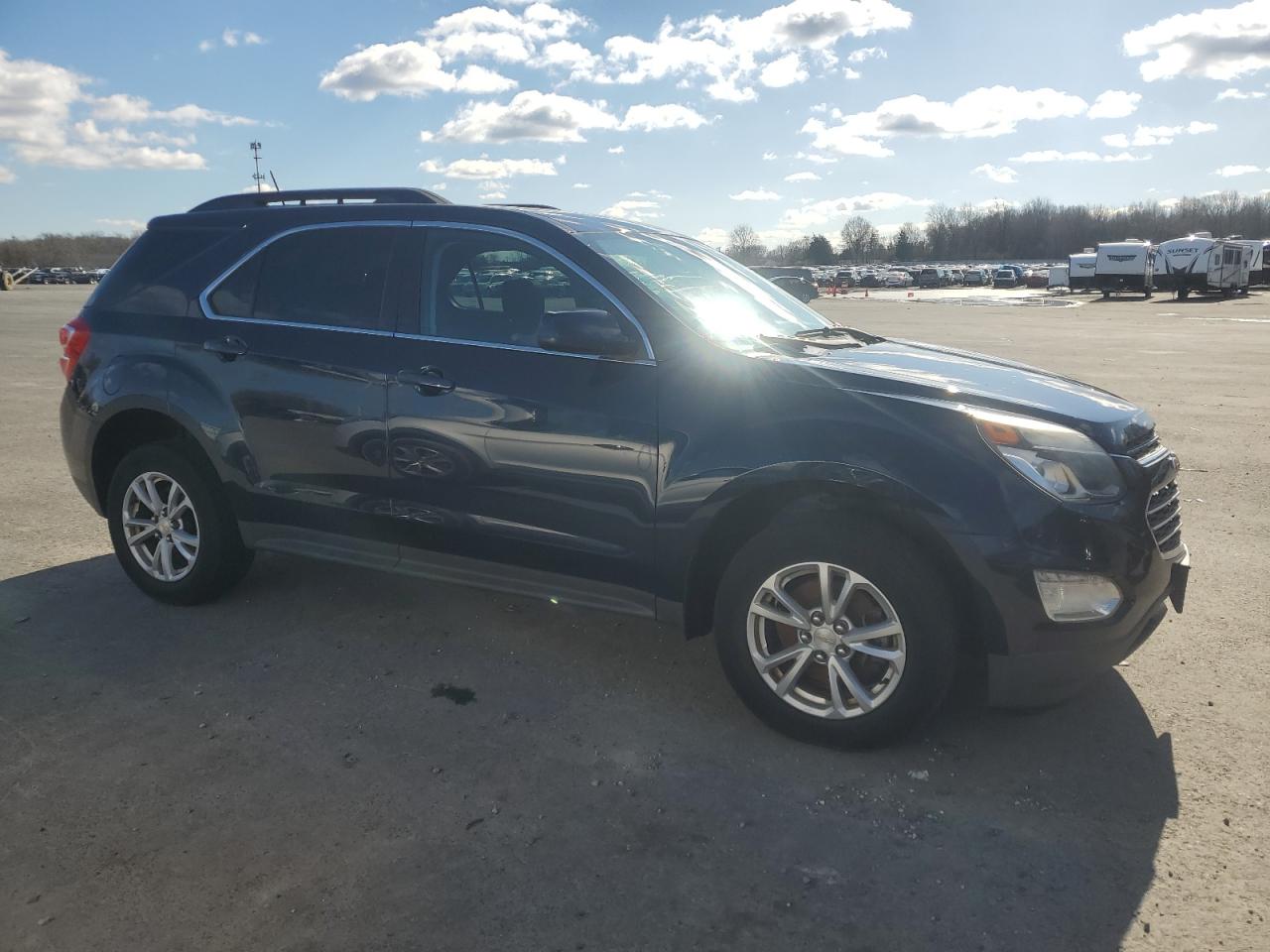 2017 Chevrolet Equinox - Image 4