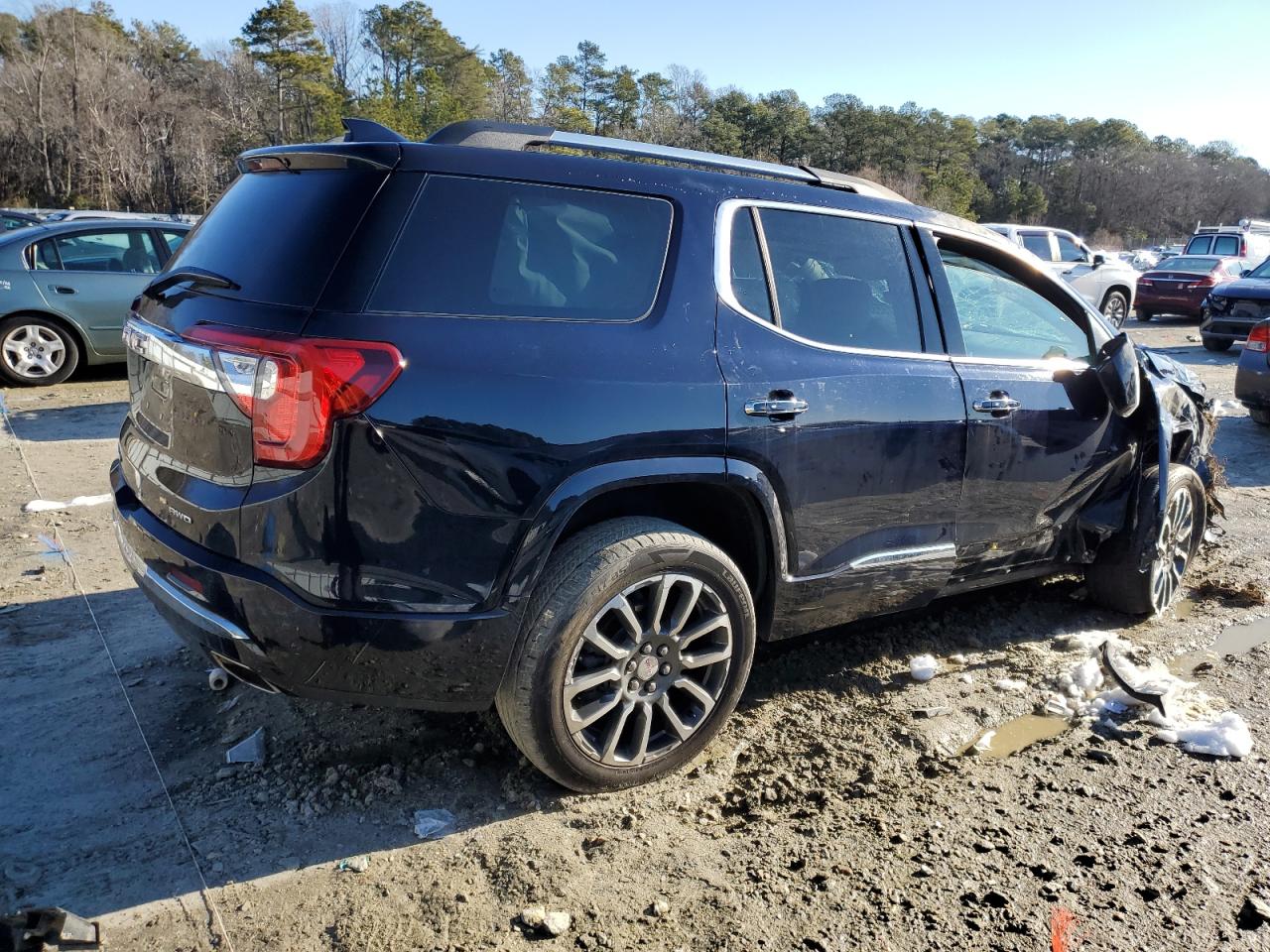 2021 GMC Acadia - Image 3