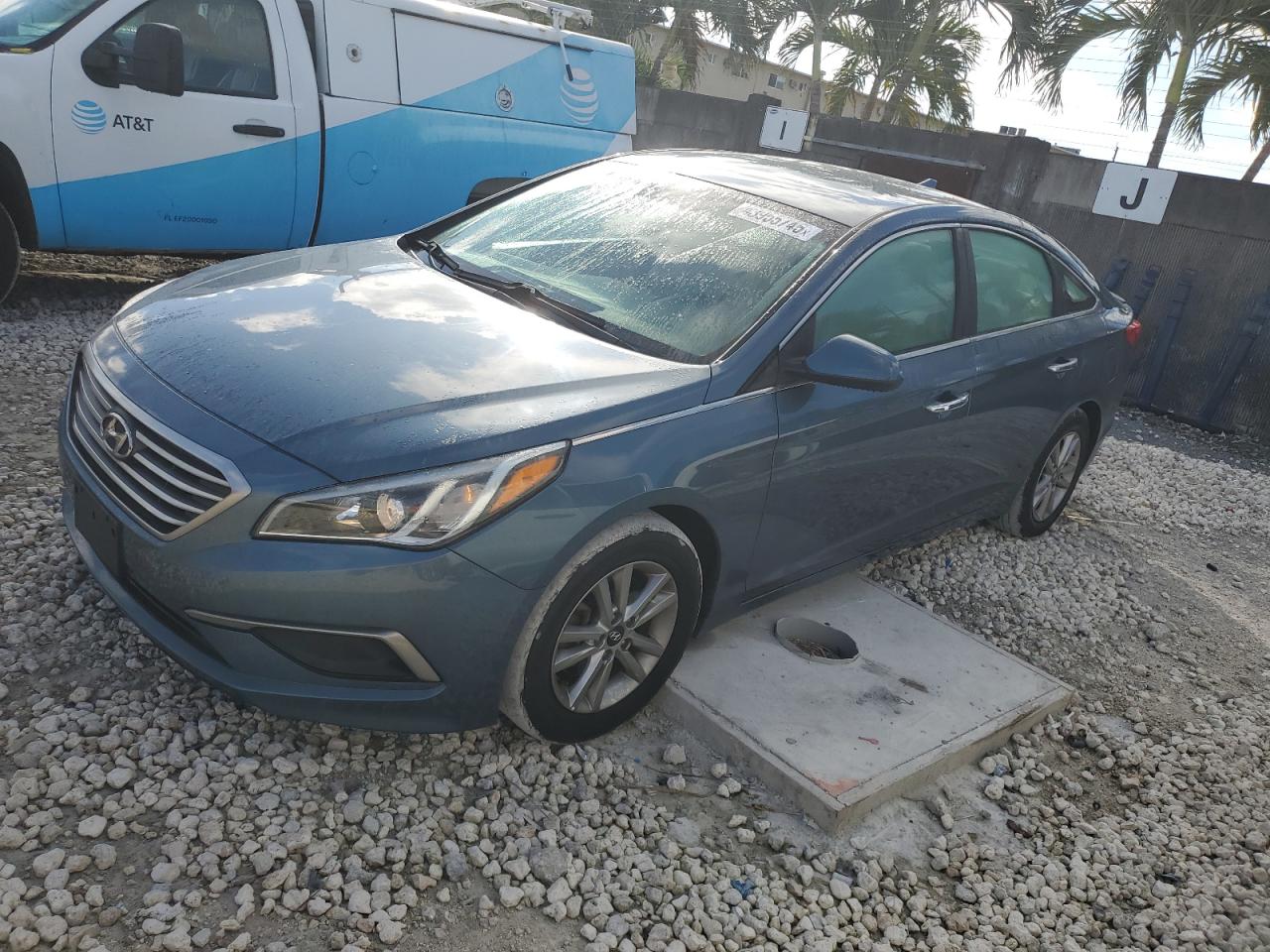 2016 Hyundai Sonata - Image 1